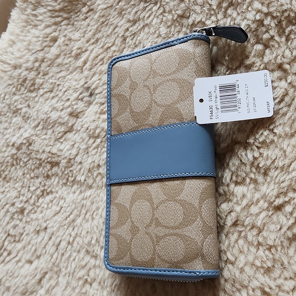 NWT Coach Light Khaki & Pool Leather Accordian Zip Long Wallet 💙🎁 - Picture 7 of 16